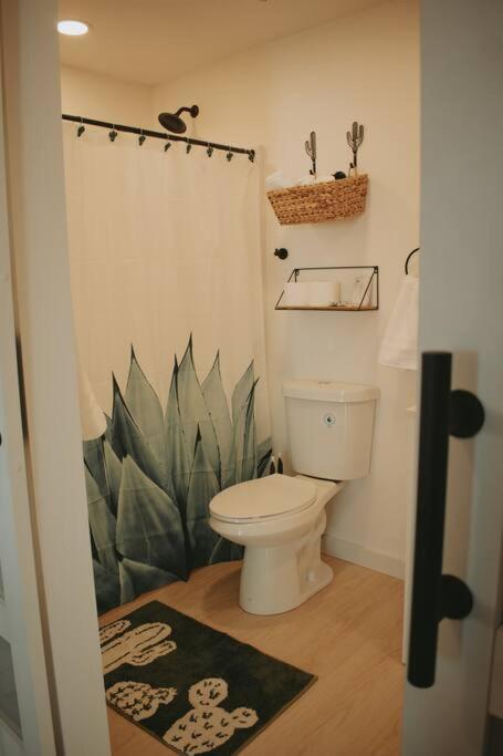 Agave Tiny House At Cactus Flower-Hot Tub-Pet Friendly-No Pet Fees! Albuquerque Exterior foto